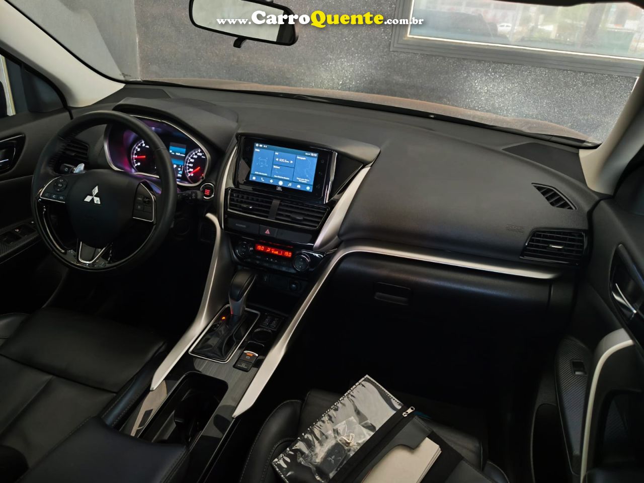 MITSUBISHI ECLIPSE CROSS 1.5 MIVEC TURBO HPE 2024/2025 - Loja