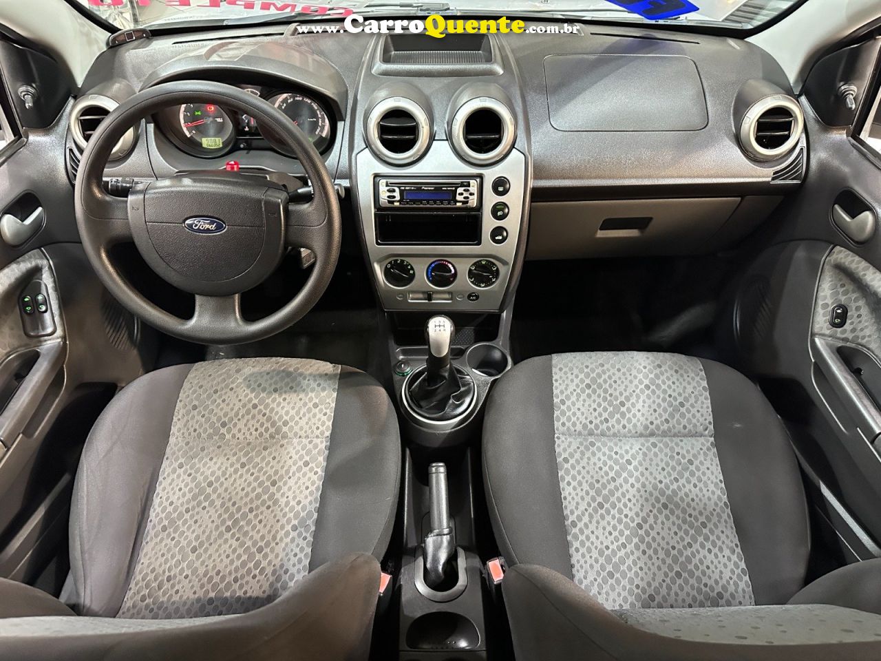 FORD FIEST 2014 - Loja