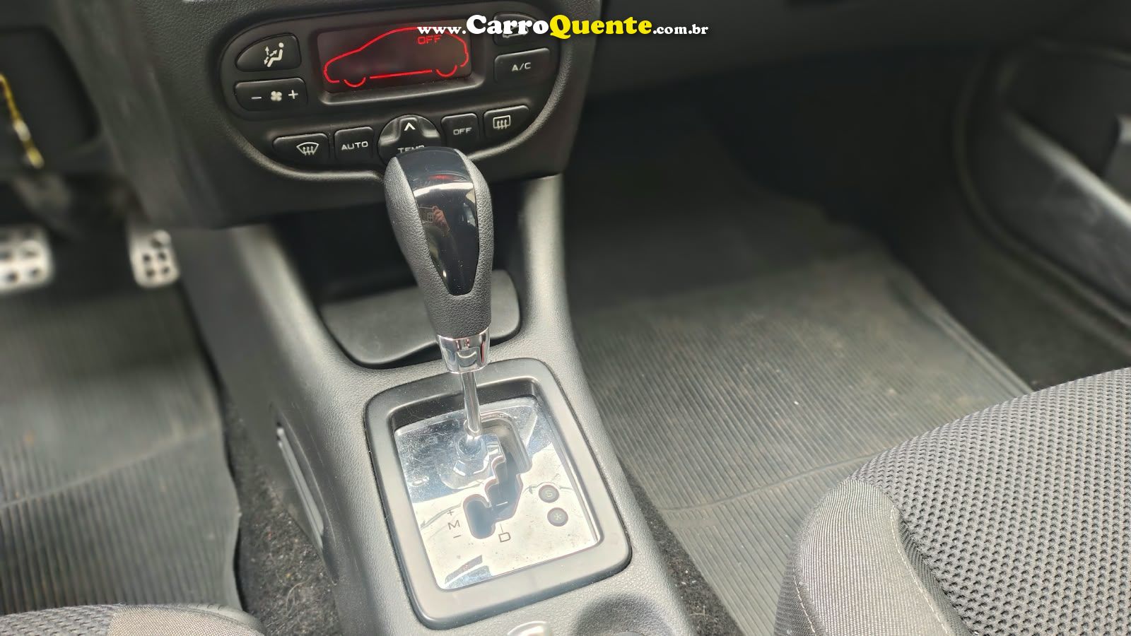 PEUGEOT 207 1.6 XS 16V 2012 - Loja