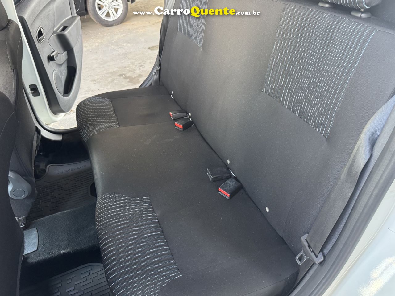 RENAULT   LOGAN LIFE FLEX 1.0 12V 4P MEC.   BRANCO 2023 1.0 FLEX - Loja