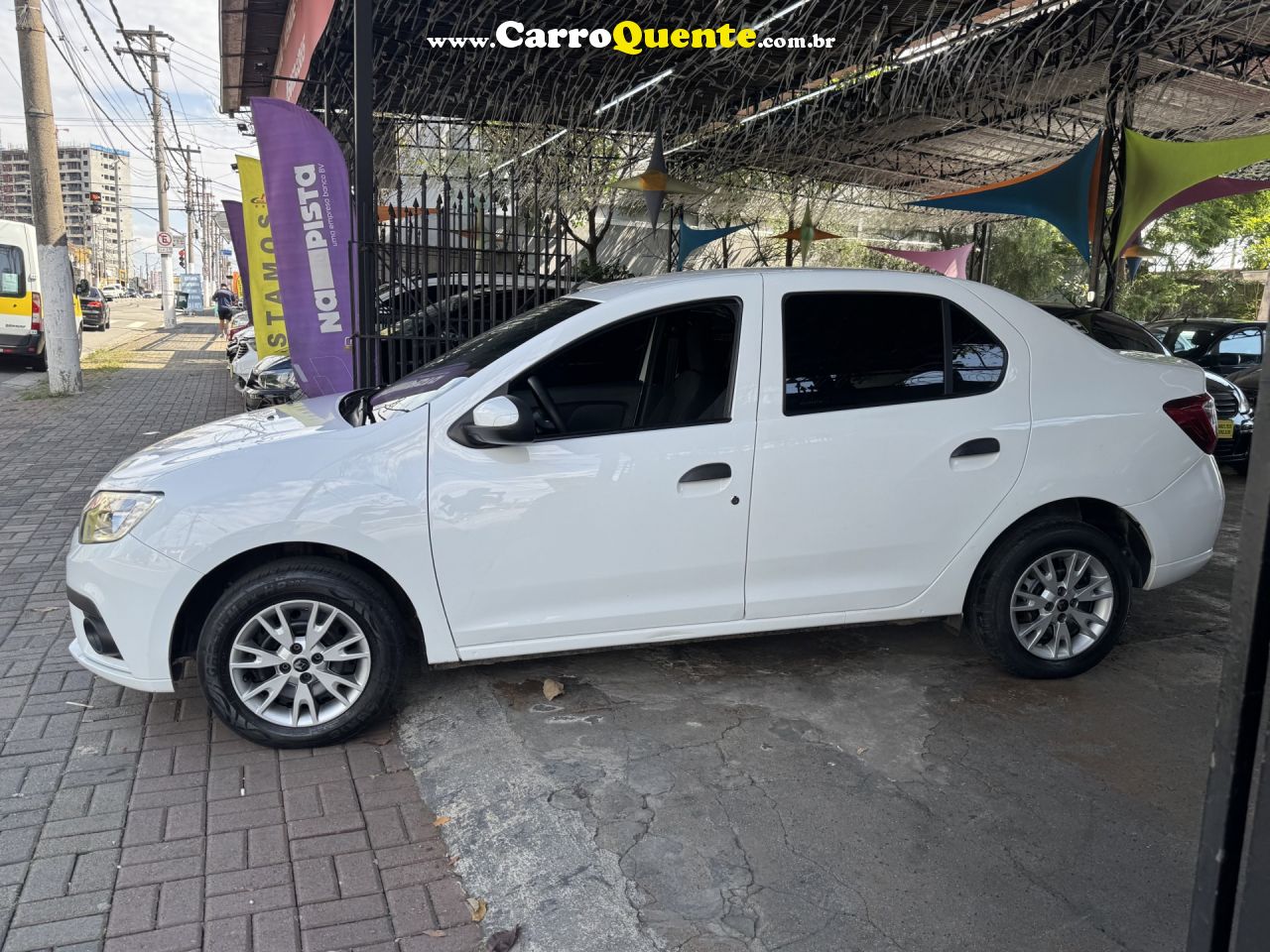 RENAULT   LOGAN LIFE FLEX 1.0 12V 4P MEC.   BRANCO 2023 1.0 FLEX - Loja