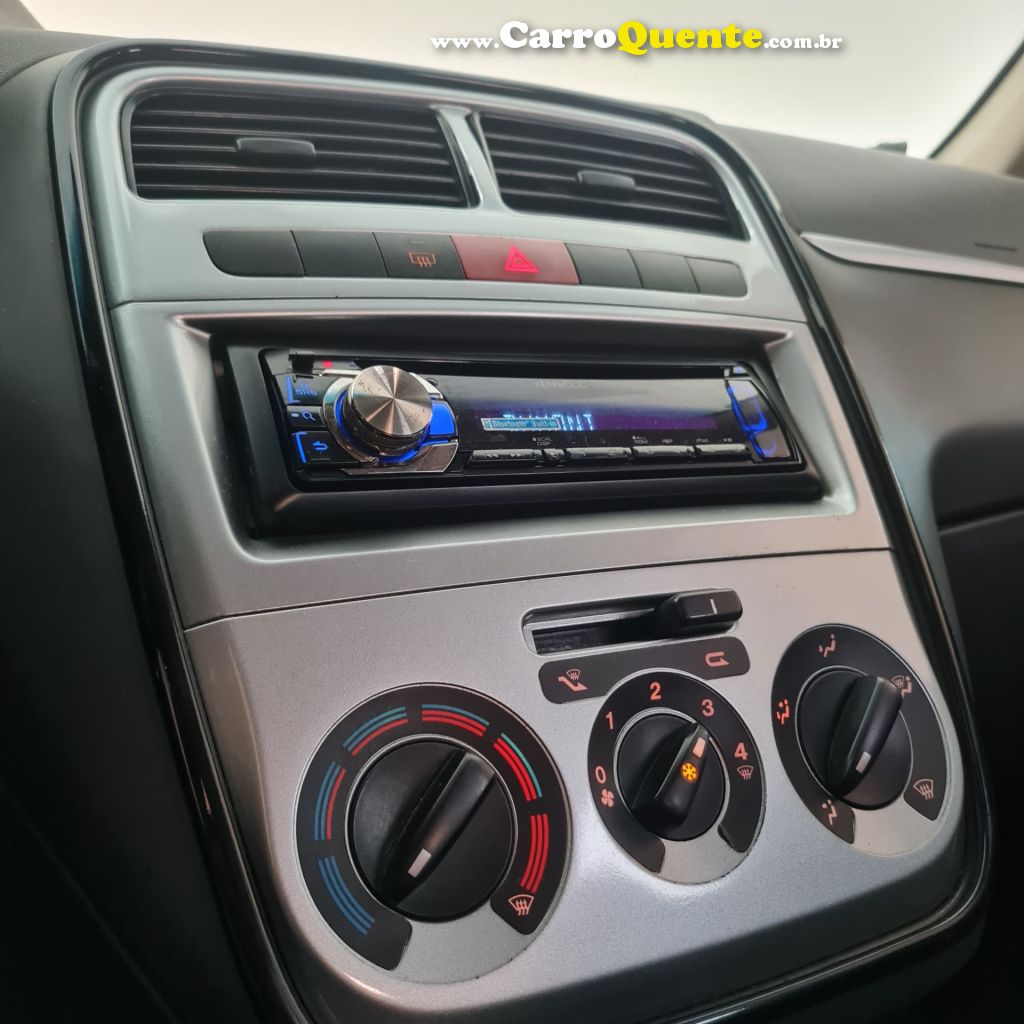 FIAT   PUNTO ATTRACTIVE 1.4 FIRE FLEX 8V 5P   BEGE 2012 1.4 FLEX - Loja