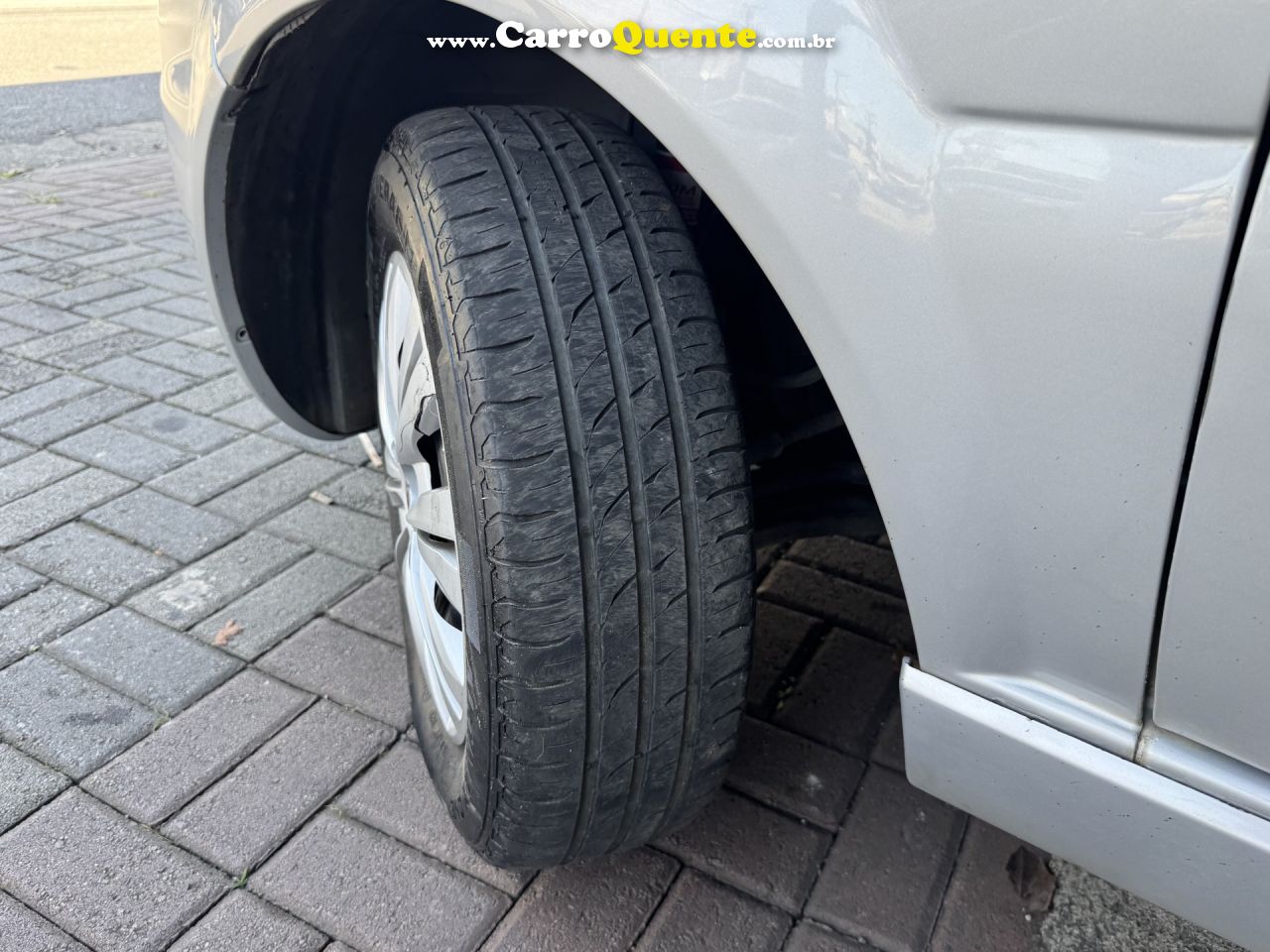 FIAT   SIENA EL 1.0 MPI FIRE FLEX 8V 4P   PRATA 2015 1.0 FLEX - Loja