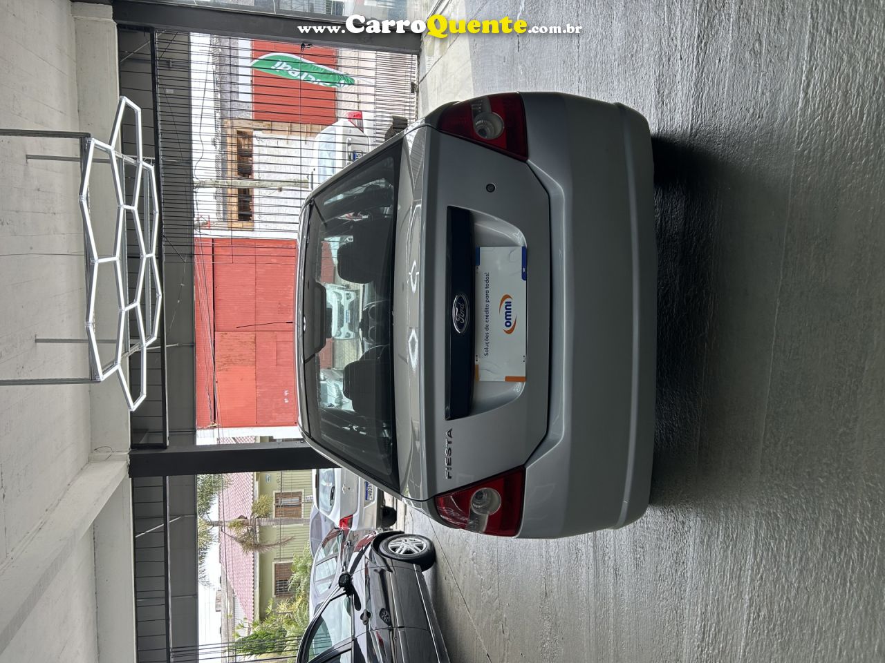 FORD   FIESTA SEDAN 1.0 8V FLEX 4P   PRATA 2009 1.0 FLEX - Loja