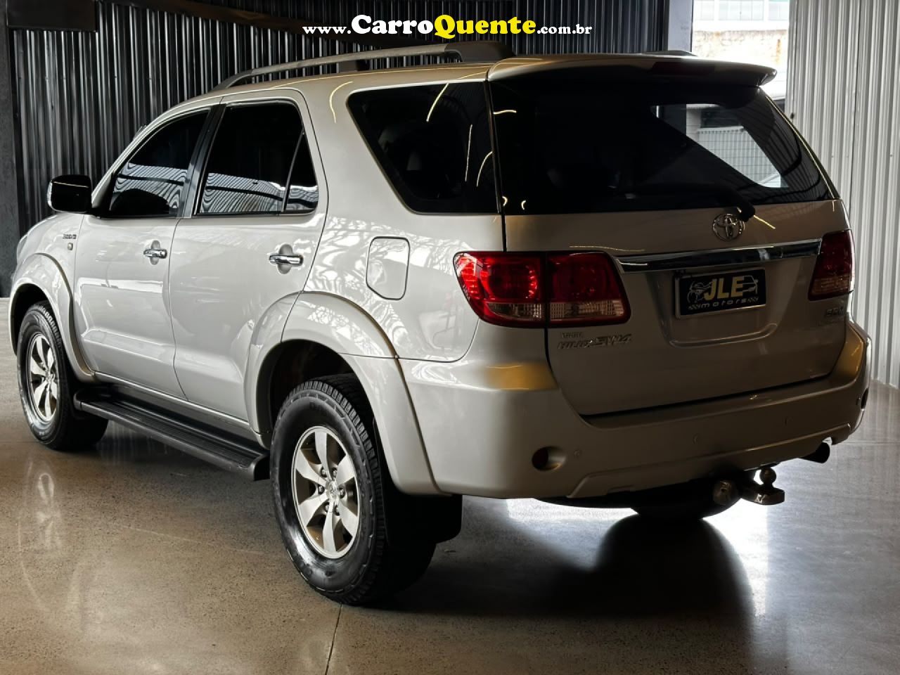 TOYOTA   HILUX SW4 SRV 4X4   PRATA 2008 3.0 DIESEL - Loja