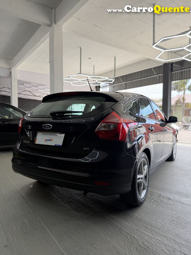 FORD   FOCUS 2.0 16VSESE PLUS FLEX 5P AUT.   PRETO 2014 2.0 FLEX - Loja