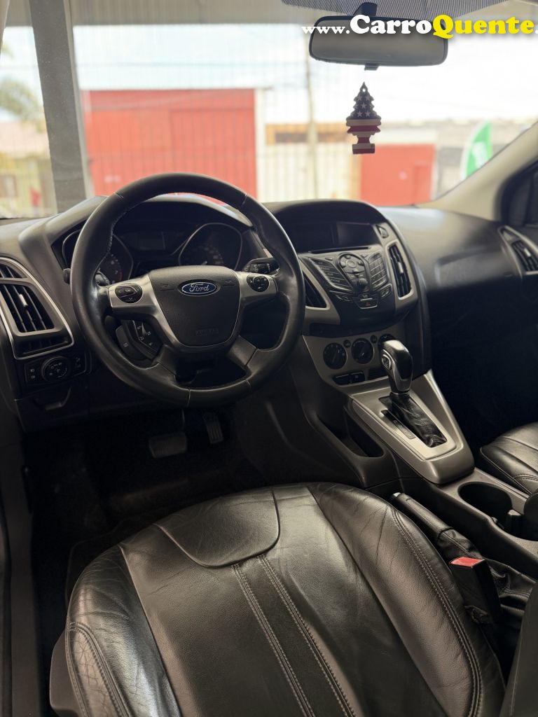 FORD   FOCUS 2.0 16VSESE PLUS FLEX 5P AUT.   PRETO 2014 2.0 FLEX - Loja