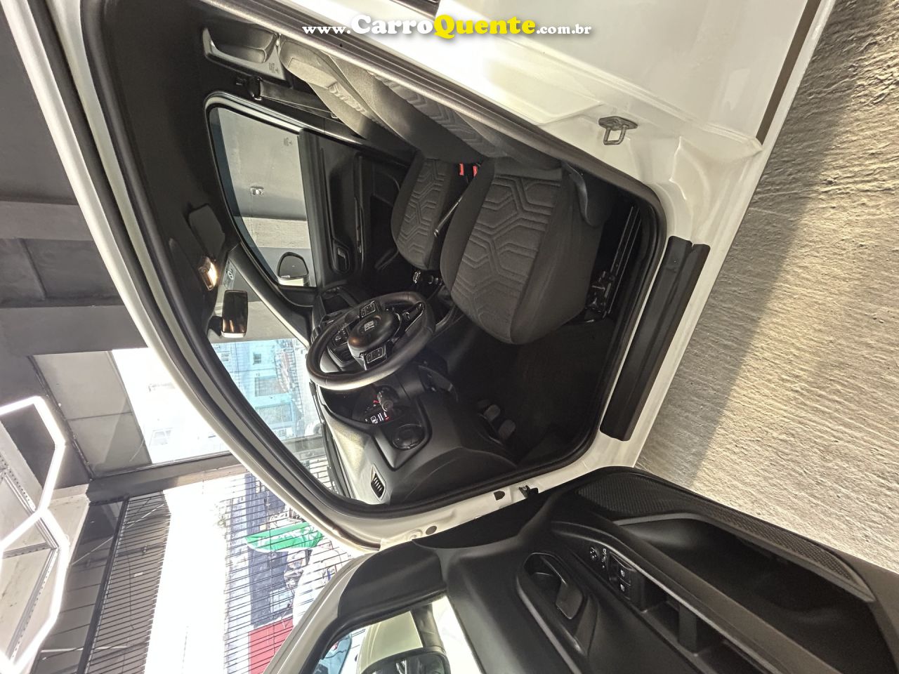 FIAT   STRADA FREEDOM 1.3 FLEX 8V  CS PLUS   BRANCO 2021 1.3 FLEX - Loja