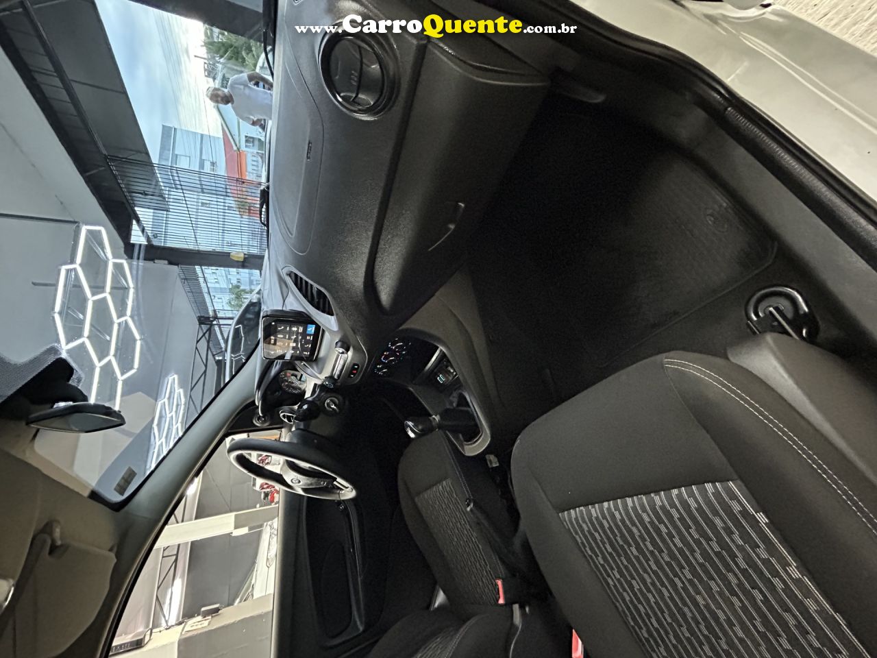 FORD   KA 1.5 SEDAN SE 12V FLEX 4P MEC.   BRANCO 2019 1.5 FLEX - Loja
