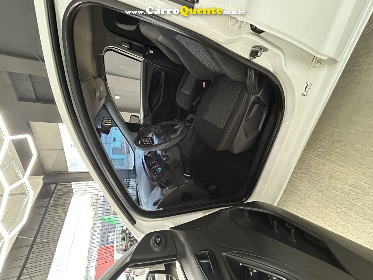 FORD   KA 1.5 SEDAN SE 12V FLEX 4P MEC.   BRANCO 2019 1.5 FLEX - Loja