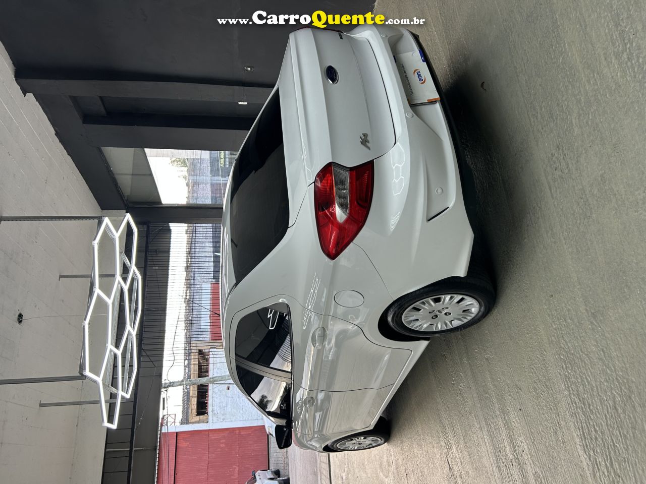 FORD   KA 1.5 SEDAN SE 12V FLEX 4P MEC.   BRANCO 2019 1.5 FLEX - Loja