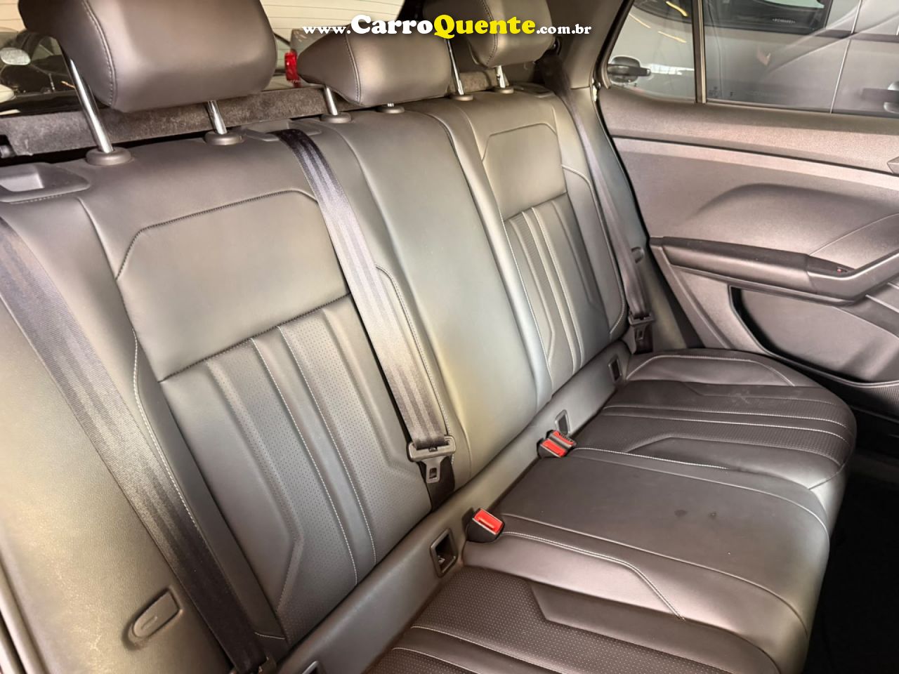 VOLKSWAGEN   T-CROSS HIGHLINE 1.4 TSI FLEX 16V 5P AUT   PRETO 2025 1.4 FLEX - Loja
