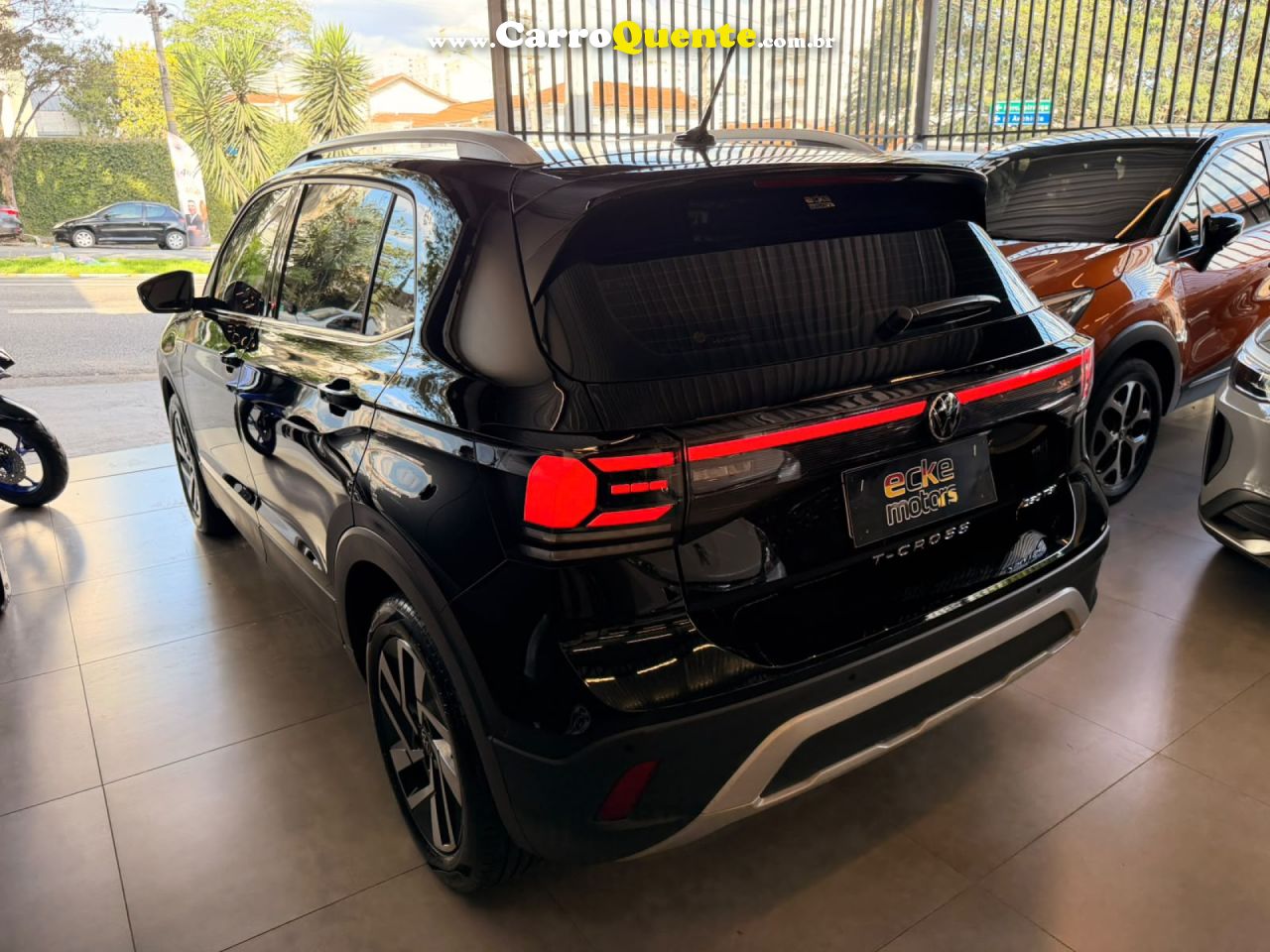 VOLKSWAGEN   T-CROSS HIGHLINE 1.4 TSI FLEX 16V 5P AUT   PRETO 2025 1.4 FLEX - Loja