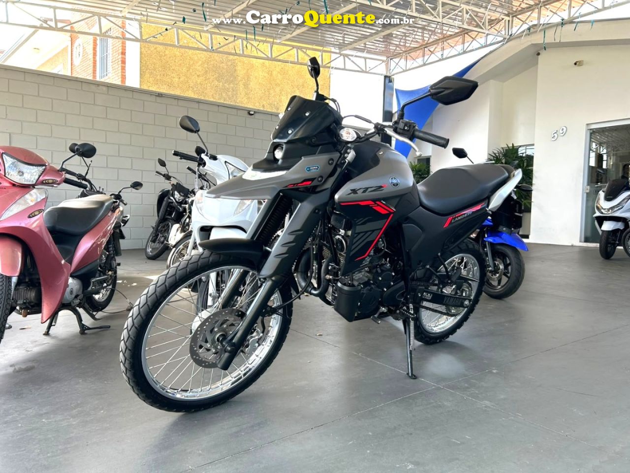 YAMAHA - XTZ 250 LANDER 2025 Gasolina Manual - Loja