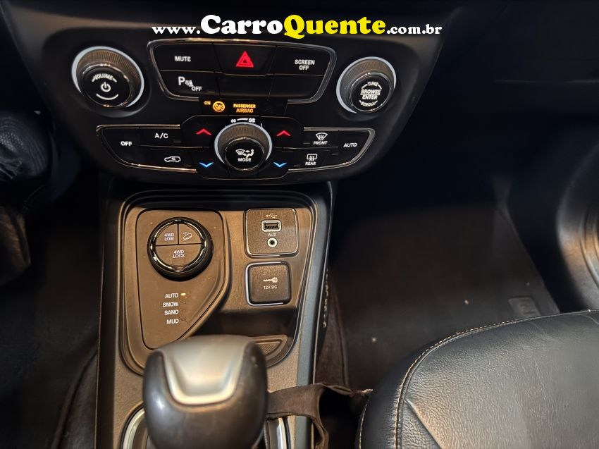 JEEP COMPASS 2.0 16V DIESEL LONGITUDE 4X4 AUTOMÁTICO - Loja