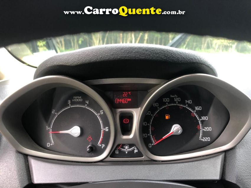 Ford FIESTA 1.6 SE SEDAN 16V FLEX 4P MANUAL - Loja