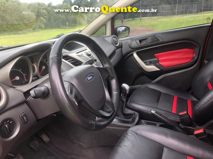 Ford FIESTA 1.6 SE SEDAN 16V FLEX 4P MANUAL - Loja