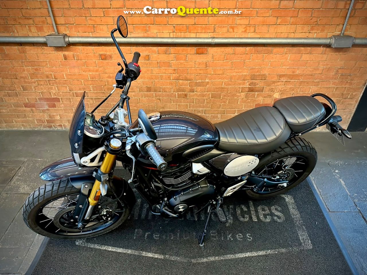 TRIUMPH SCRAMBLER 400 X 2026 - Loja