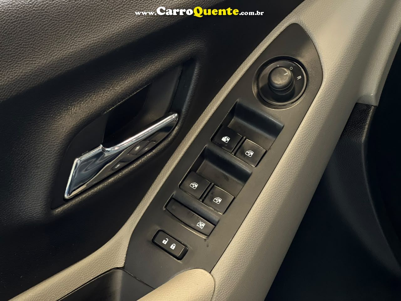 CHEVROLET TRACKER 1.8 MPFI LTZ 4X2 16V 2014 - Loja