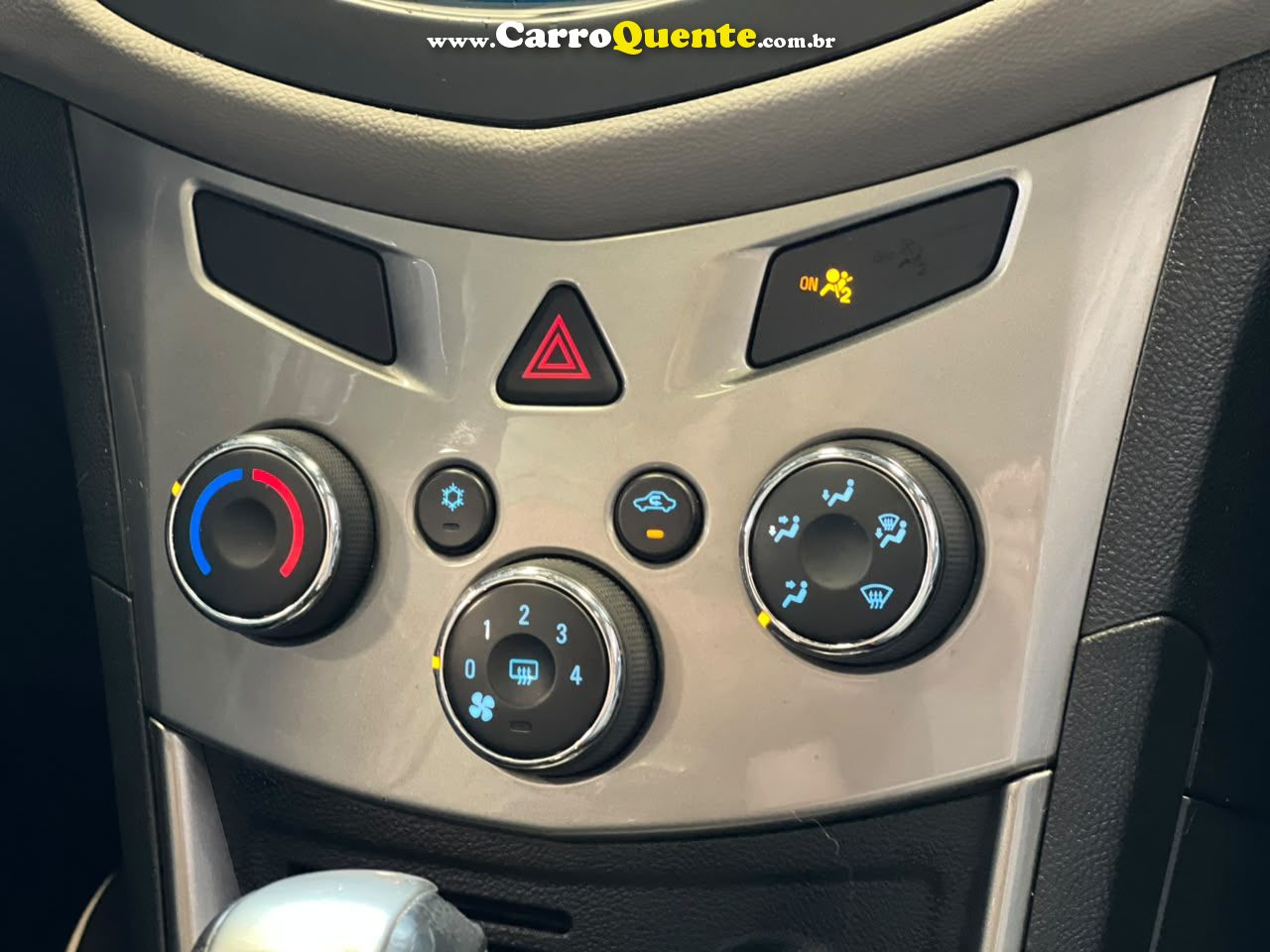 CHEVROLET TRACKER 1.8 MPFI LTZ 4X2 16V 2014 - Loja