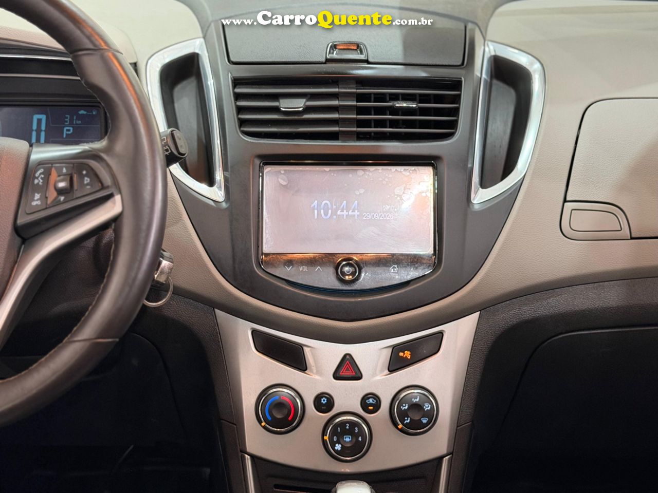 CHEVROLET TRACKER 1.8 MPFI LTZ 4X2 16V 2014 - Loja