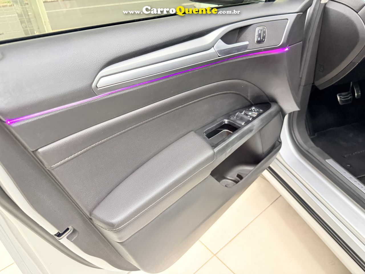 FORD   FUSION TITANIUM 2.0 GTDI ECO. AWD AUT.   PRATA 2013 2.0 GASOLINA - Loja