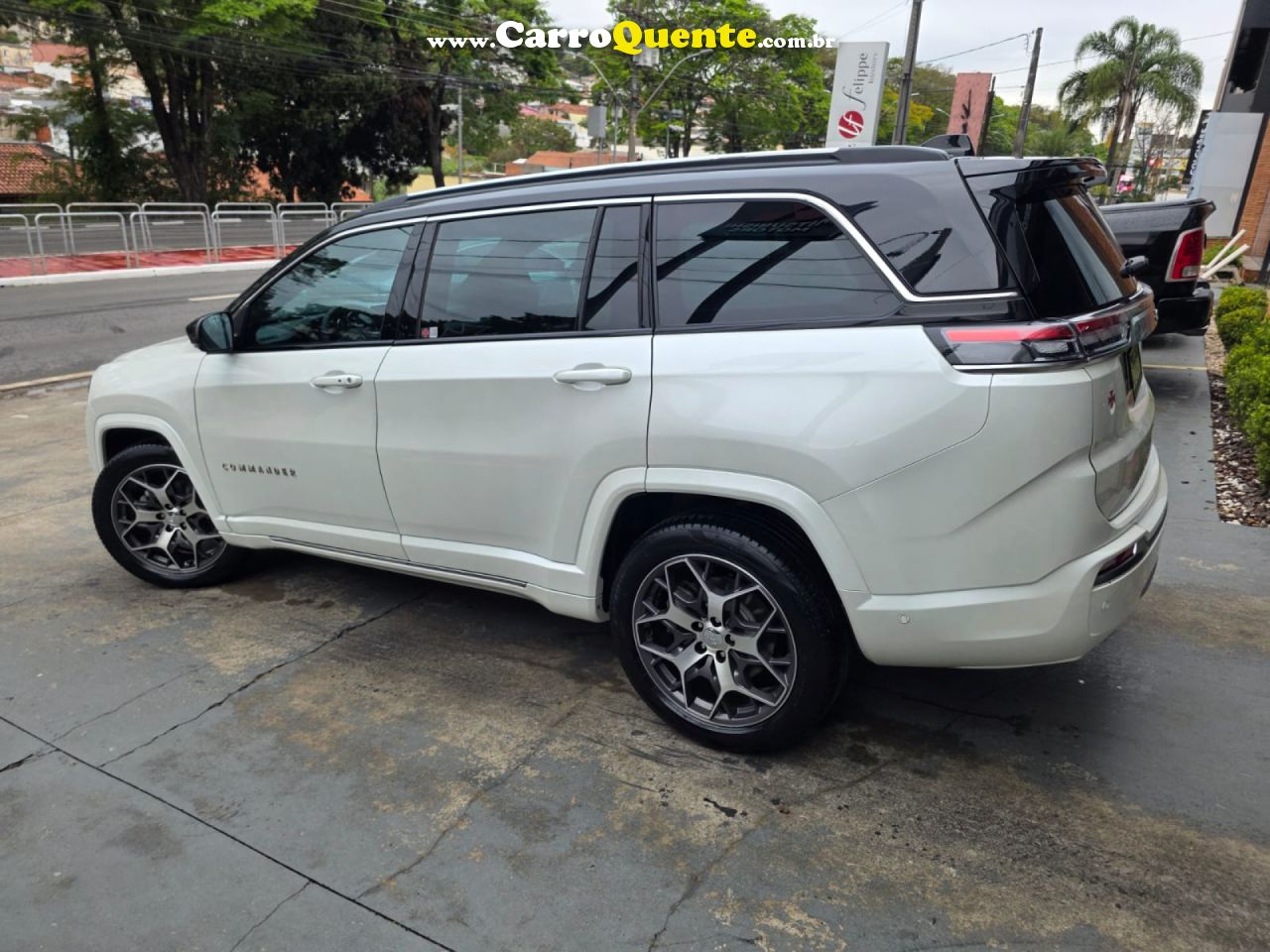 JEEP   COMMANDER OVERLAND T270 1.3 TB FLEX AUT.   BRANCO 2025 1.3 FLEX - Loja