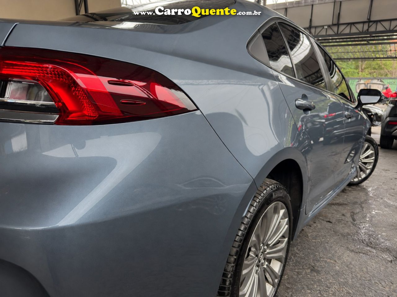 TOYOTA   COROLLA XEI 2.0 FLEX 16V AUT.   CINZA 2023 2.0 FLEX - Loja