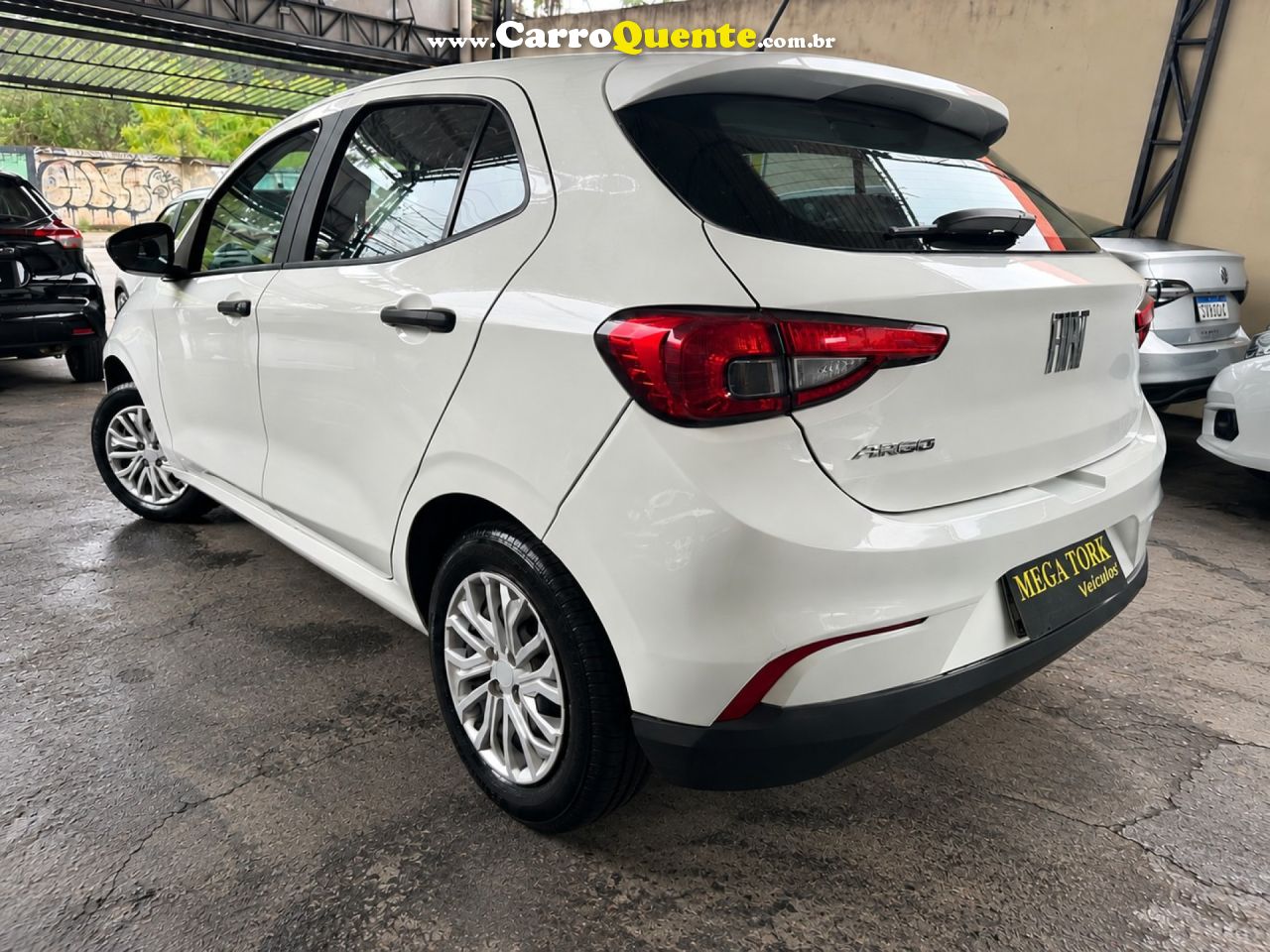 FIAT   ARGO 1.0 6V FLEX.   BRANCO 2023 1.0 FLEX - Loja