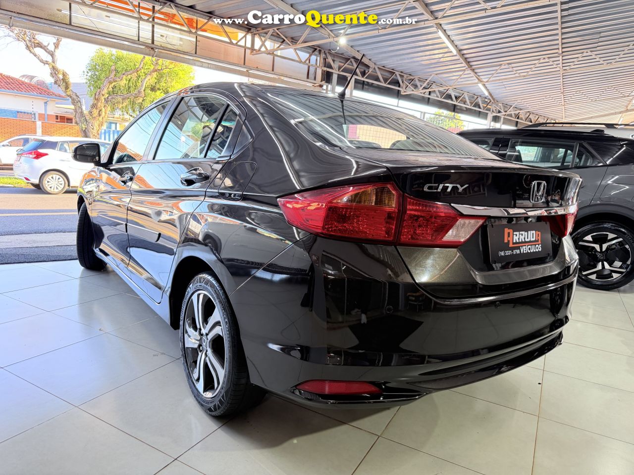 HONDA   CITY SEDAN LX 1.5 FLEX 16V 4P AUT.   MARROM 2015 1.5 FLEX - Loja