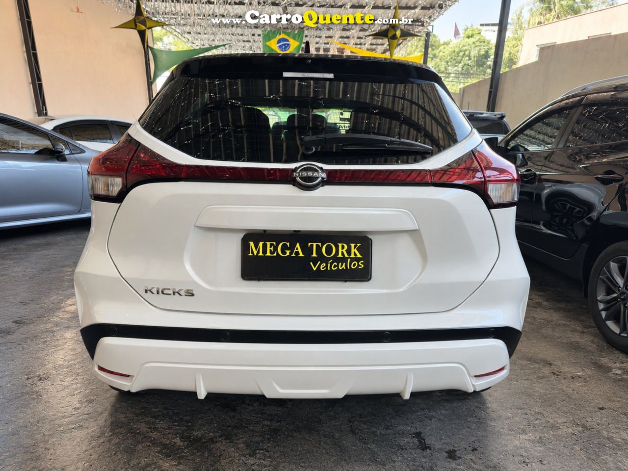 NISSAN   KICKS EXCLUSIVE 1.6 16V FLEX AUT.   BRANCO 2024 1.6 FLEX - Loja