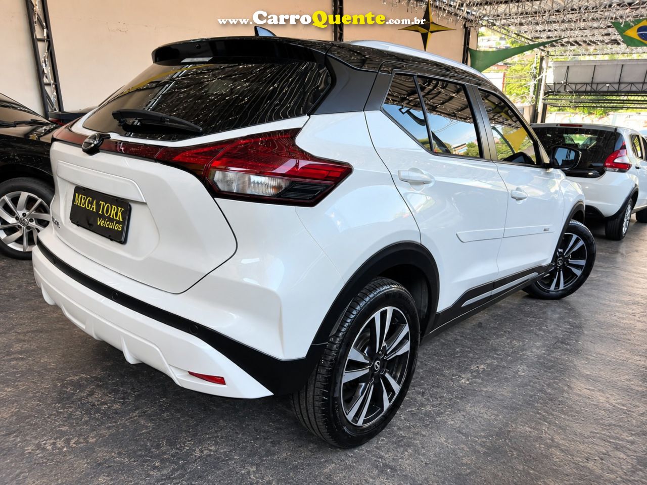 NISSAN   KICKS EXCLUSIVE 1.6 16V FLEX AUT.   BRANCO 2024 1.6 FLEX - Loja