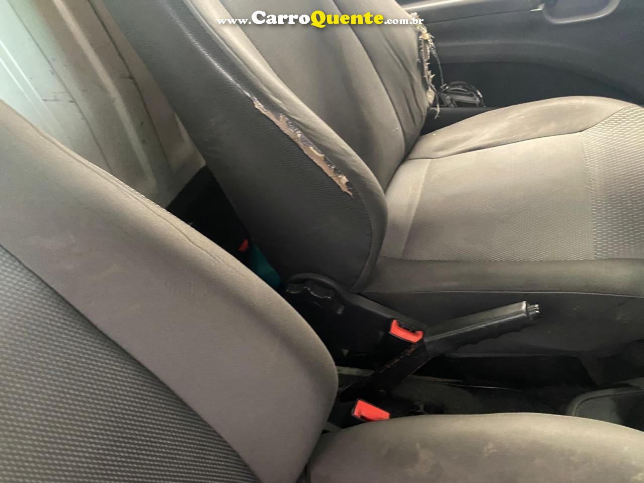VOLKSWAGEN   SAVEIRO 1.6 MI 1.6 MI TOTAL FLEX 8V   BRANCO 2013 1.6 FLEX - Loja