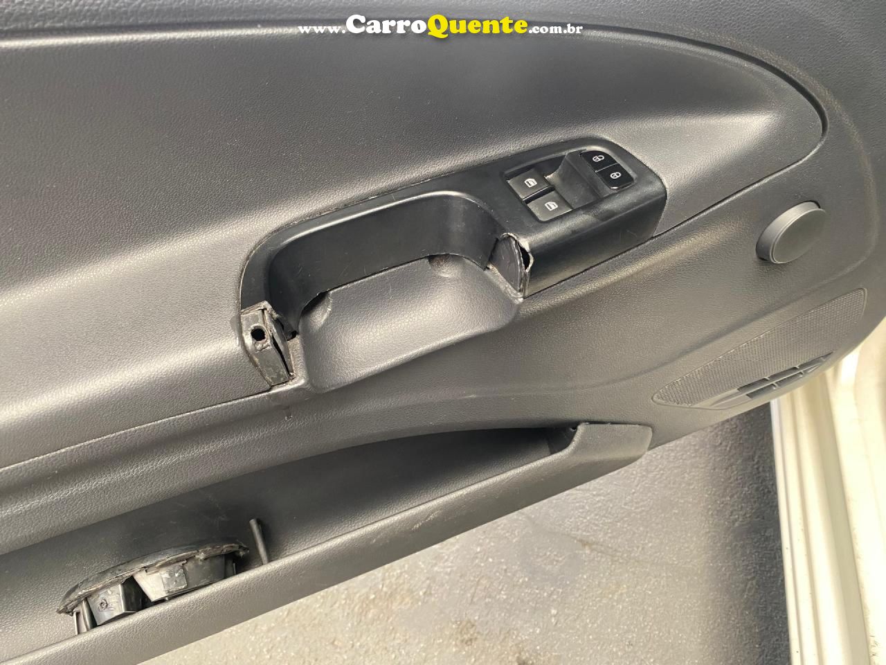 VOLKSWAGEN   SAVEIRO 1.6 MI 1.6 MI TOTAL FLEX 8V   BRANCO 2013 1.6 FLEX - Loja