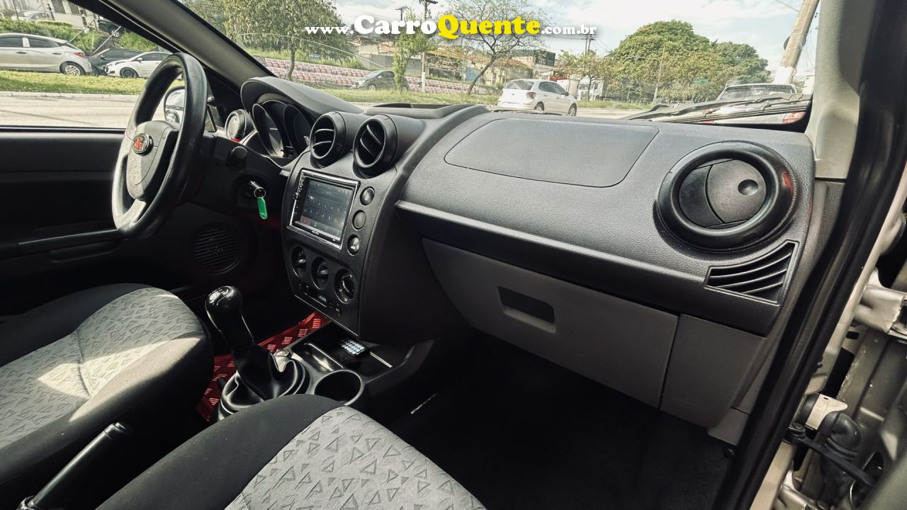 FORD   FIESTA SEDAN 1.0 8V FLEX 4P   PRATA 2011 1.0 FLEX - Loja