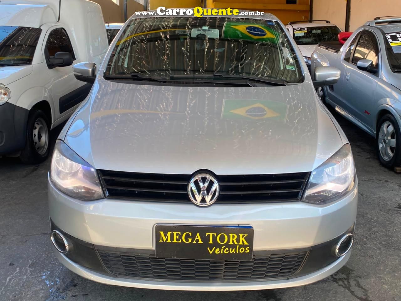 VOLKSWAGEN   FOX 1.6 MI TOTAL FLEX 8V 5P   PRATA 2013 1.6 FLEX - Loja