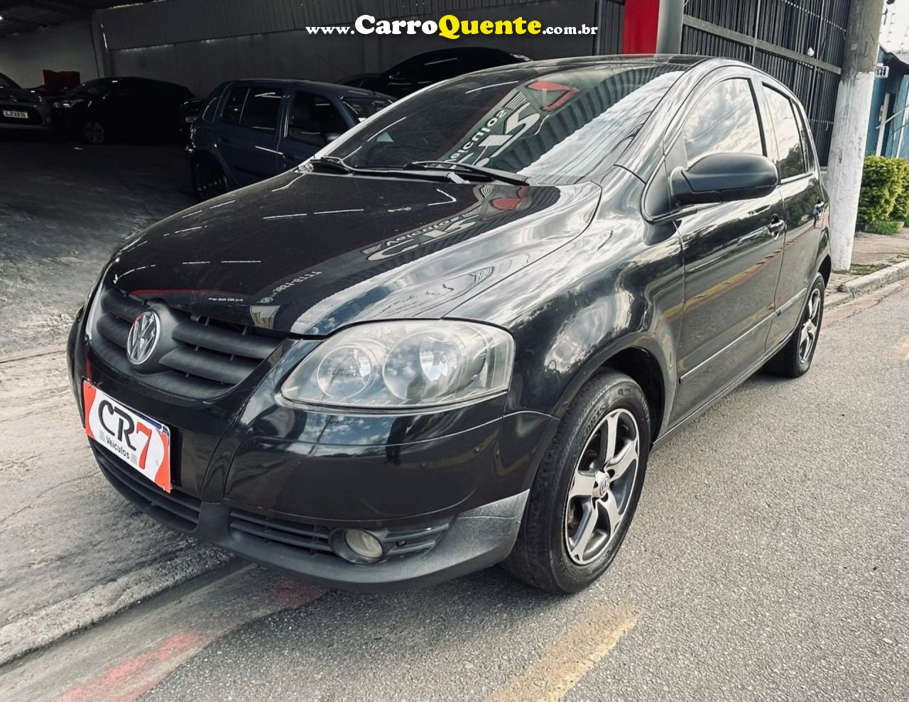 VOLKSWAGEN   FOX 1.0 MI TOTAL FLEX 8V 5P   PRETO 2009 1.0 FLEX - Loja