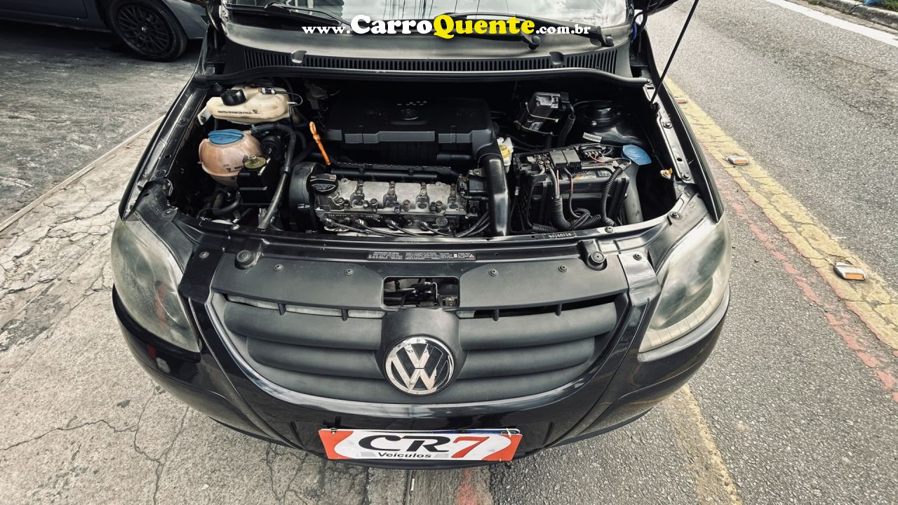VOLKSWAGEN   FOX 1.0 MI TOTAL FLEX 8V 5P   PRETO 2009 1.0 FLEX - Loja