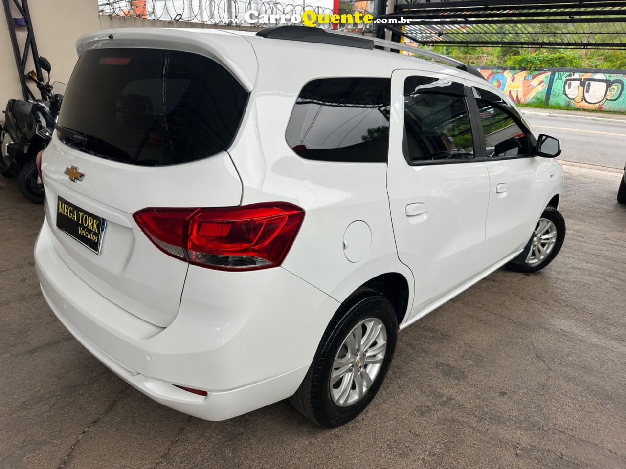 CHEVROLET   SPIN LT 1.8 8V ECONO.FLEX 5P AUT.   BRANCO 2024 1.8 FLEX - Loja