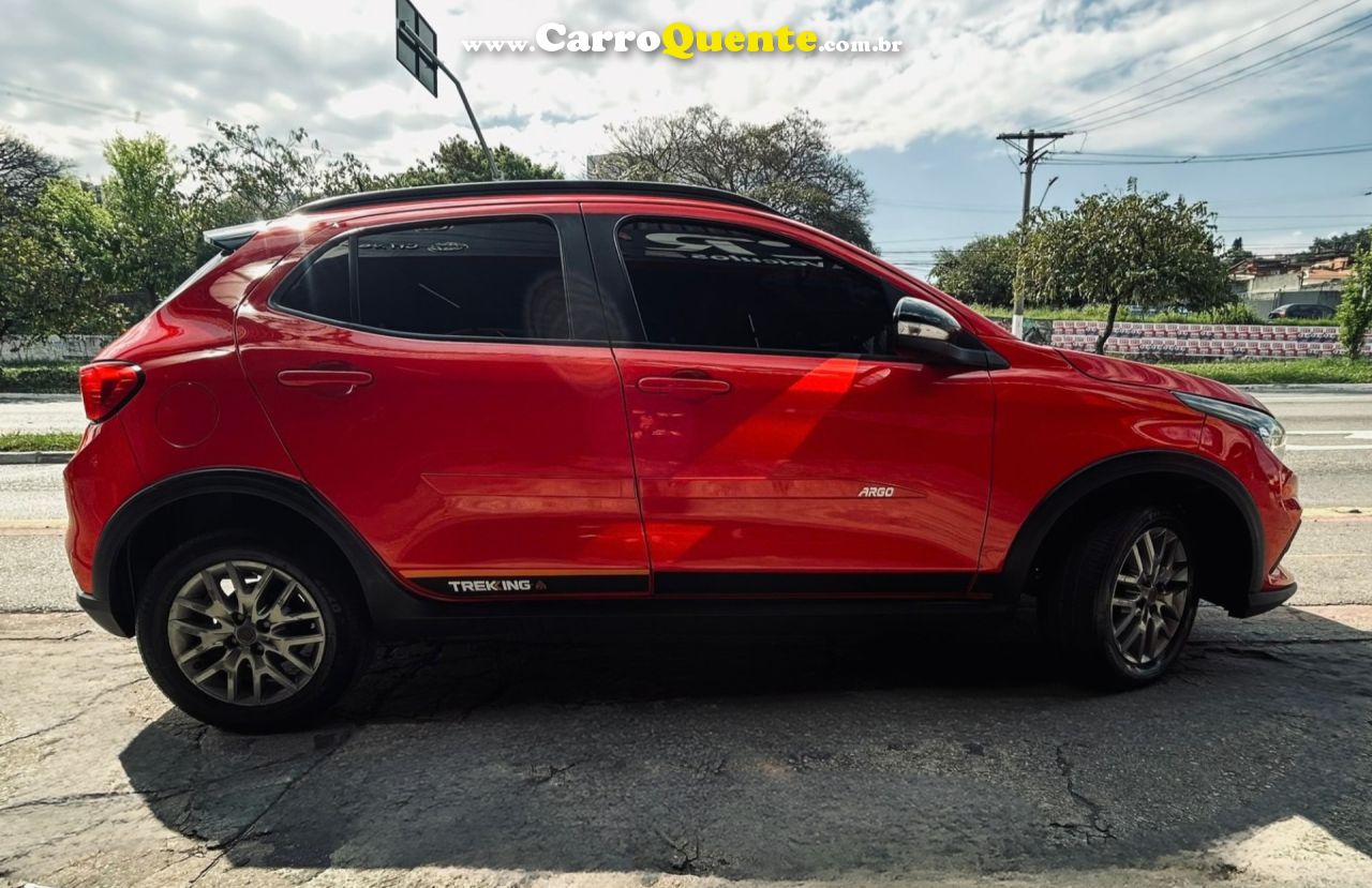 FIAT   ARGO TREKKING 1.3 8V FLEX   VERMELHO 2020 1.3 FLEX - Loja