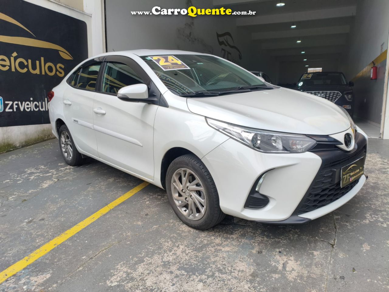 TOYOTA   YARIS XS SEDAN 1.5 FLEX 16V 4P AUT.   BRANCO 2024 1.5 FLEX - Loja