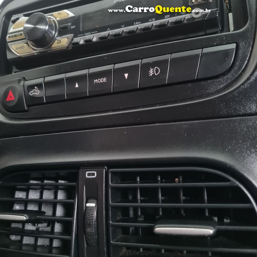 FIAT   STRADA WORKING HARD 1.4 FIRE FLEX 8V CE   BRANCO 2017 1.4 FLEX - Loja