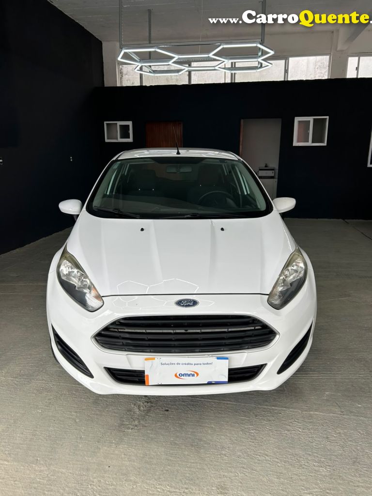 FORD   FIESTA 1.5 16V FLEX MEC. 5P   BRANCO 2015 1.5 FLEX - Loja