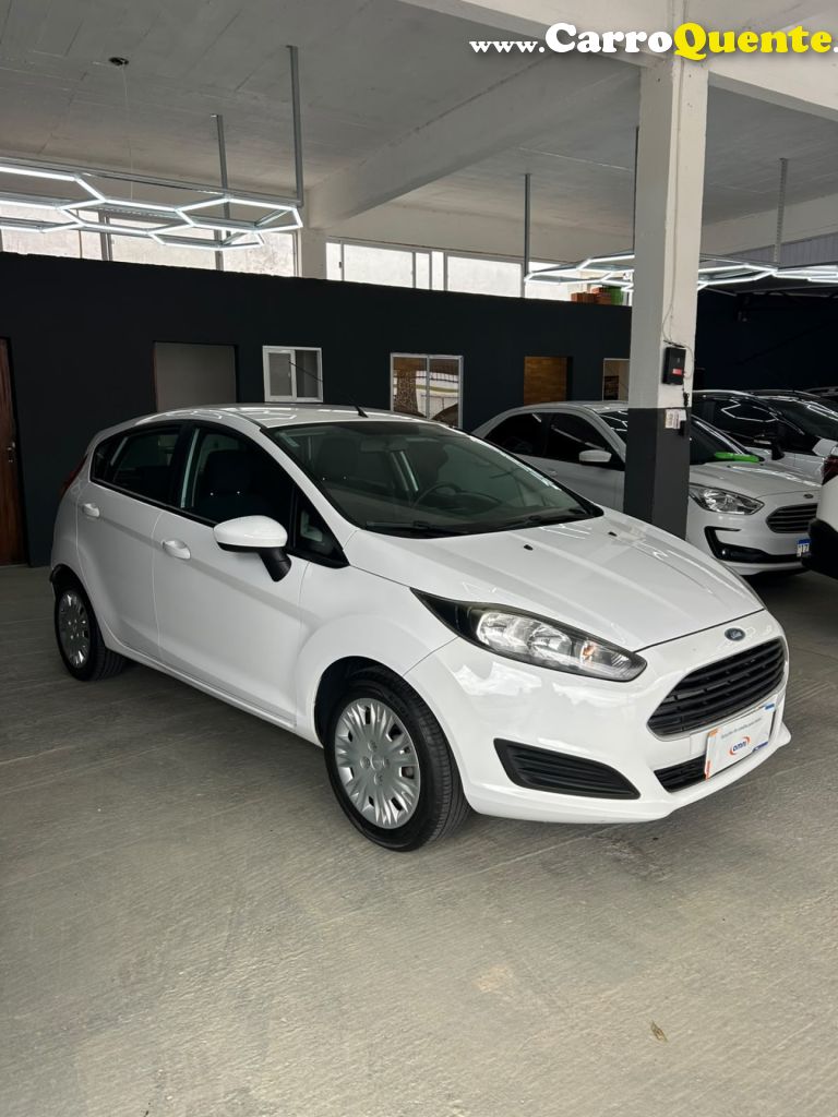 FORD   FIESTA 1.5 16V FLEX MEC. 5P   BRANCO 2015 1.5 FLEX - Loja