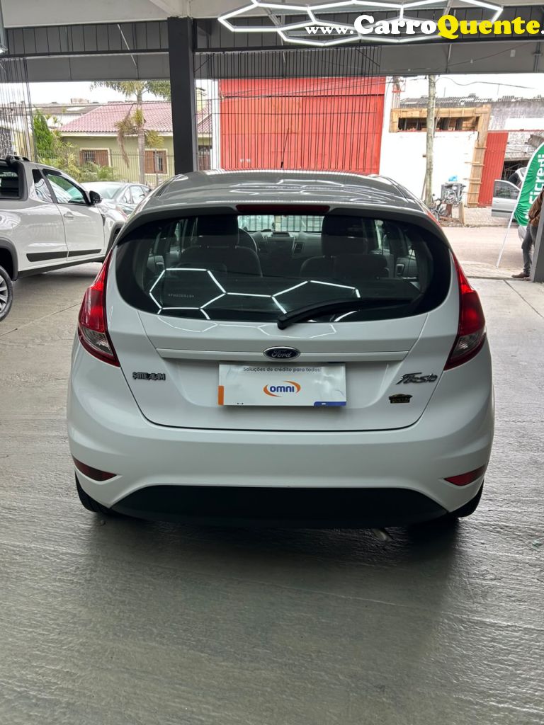 FORD   FIESTA 1.5 16V FLEX MEC. 5P   BRANCO 2015 1.5 FLEX - Loja