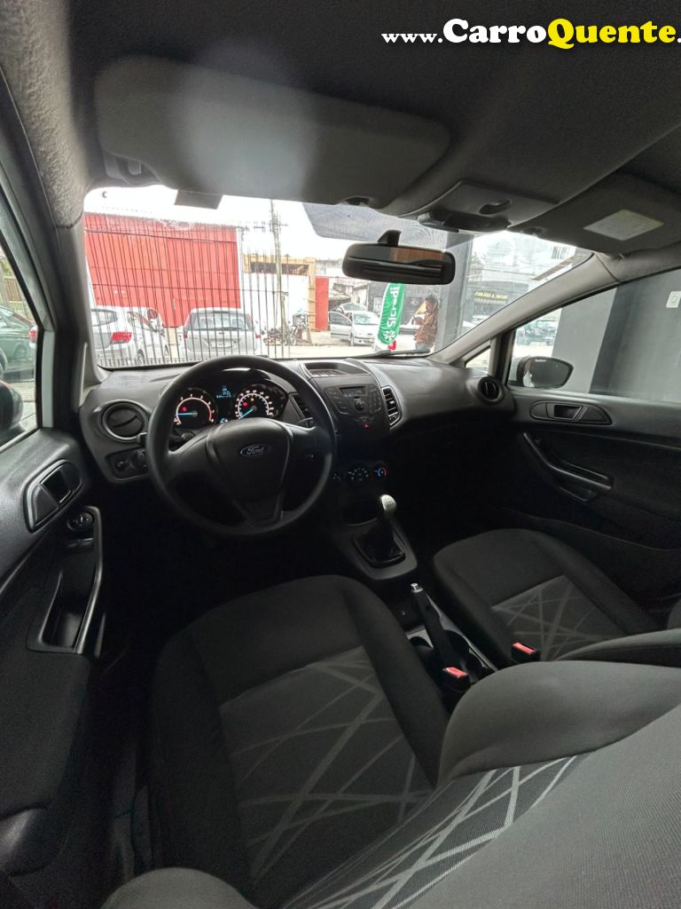 FORD   FIESTA 1.5 16V FLEX MEC. 5P   BRANCO 2015 1.5 FLEX - Loja