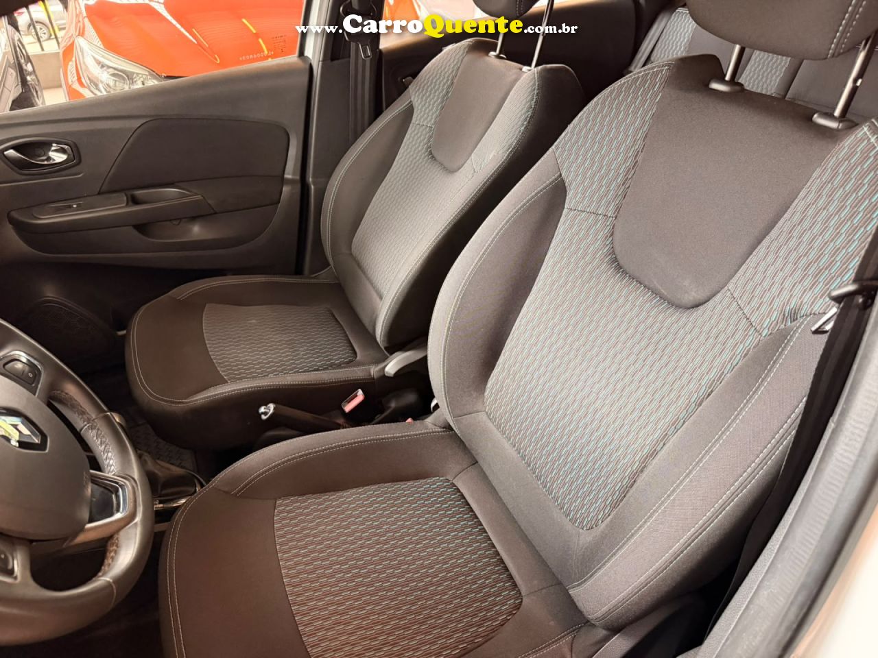 RENAULT   CAPTUR LIFE 1.6 16V FLEX 5P AUT.   BRANCO 2020 1.6 FLEX - Loja