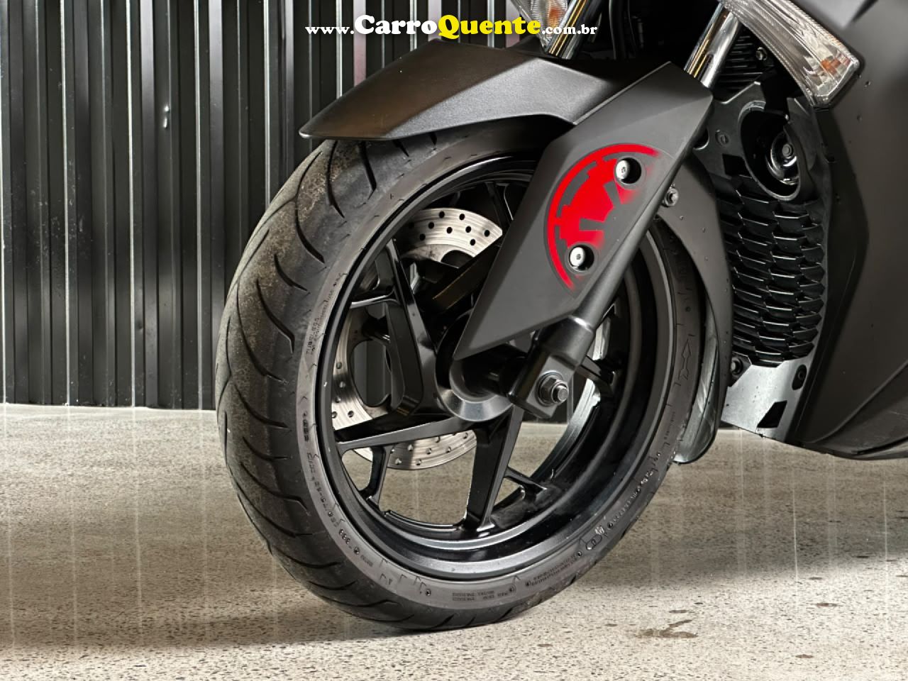 YAMAHA    XMAX 250 LE   PRETO 2022 250 GASOLINA - Loja