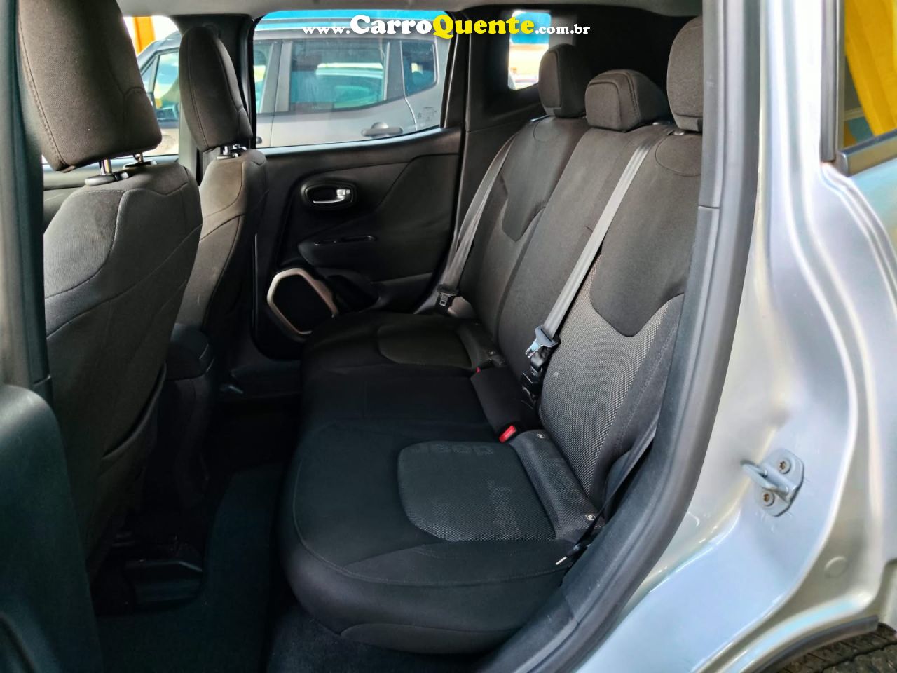 JEEP   RENEGADE 1.8 4X2 FLEX 16V MEC.   PRATA 2017 1.8 FLEX - Loja