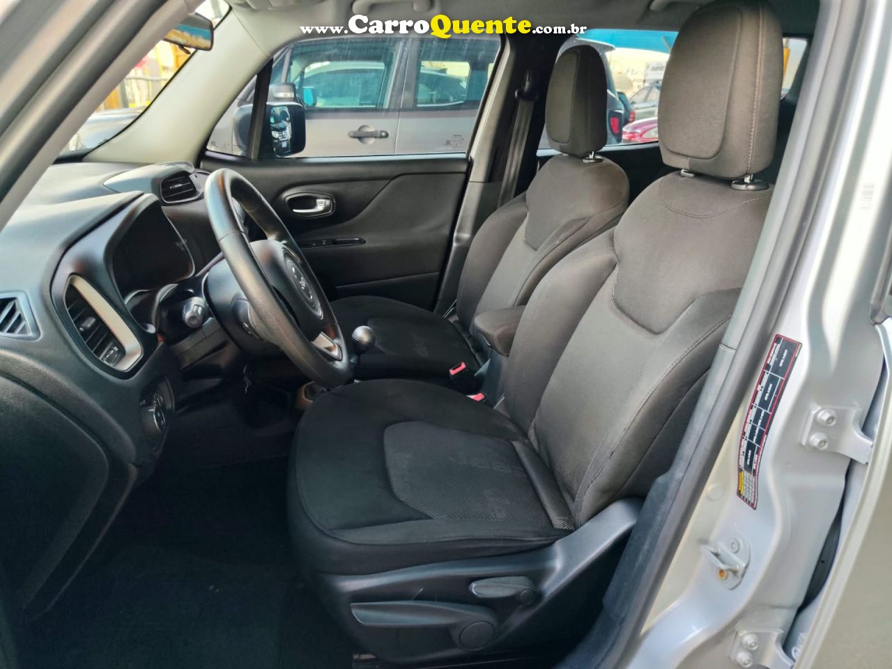 JEEP   RENEGADE 1.8 4X2 FLEX 16V MEC.   PRATA 2017 1.8 FLEX - Loja